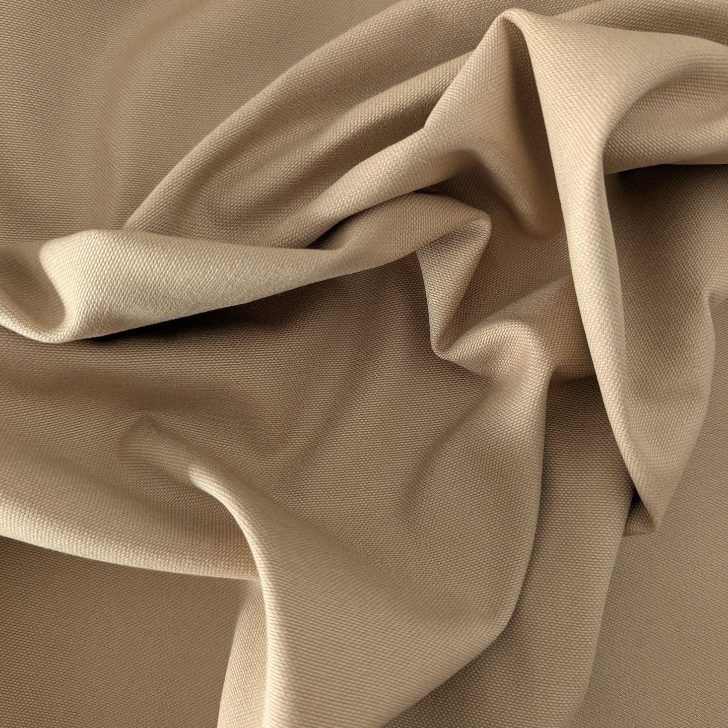 Gabardine · Baumwolle · Uni · Pantone Iced Coffee · 330 g/m² · Meterware