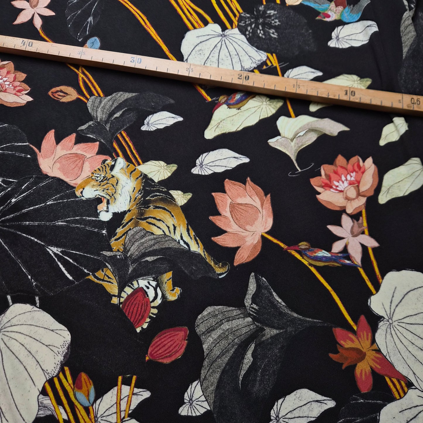 Viskose, Raven · 145 cm