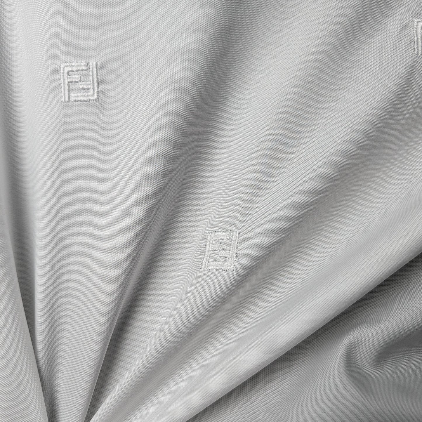 Poplin · bestickt · Baumwolle · Logo · Weiß · 150 cm · Meterware