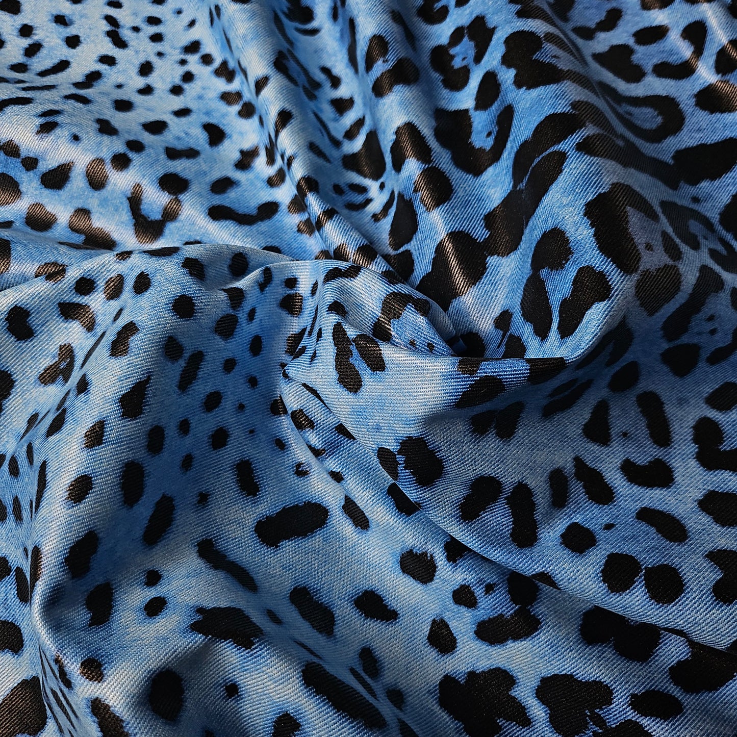 Denim · Baumwolle, beschichtet · Leopardenmuster · Farbe: blautöne · 145 cm · Meterware 270g/m2