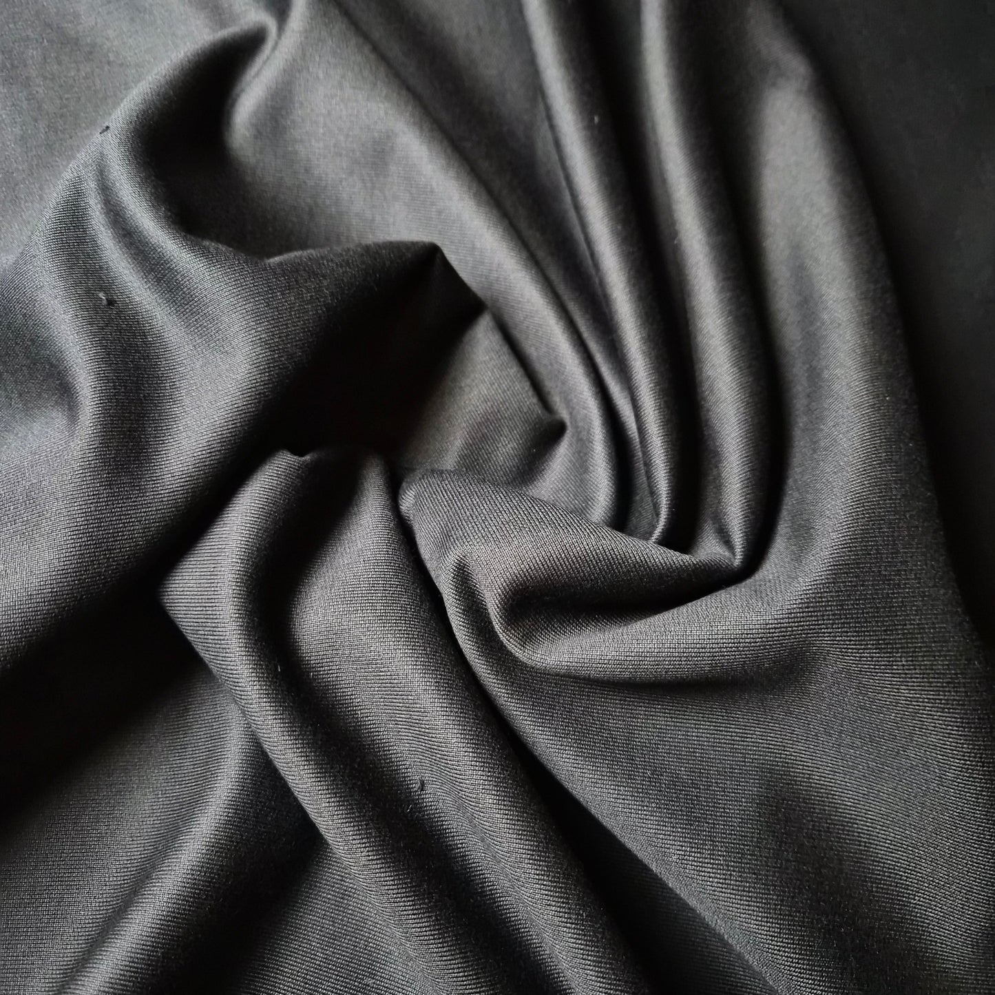 Meterware · French Terry · Baumwolle 68%, Seide 32% · Pantone Moonless Night · 165 cm · 320 g/m²
