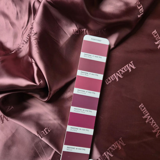 Futter · Viskose · Logo · Pantone Wild Ginger · 140 cm · 100 g/m² · Meterware