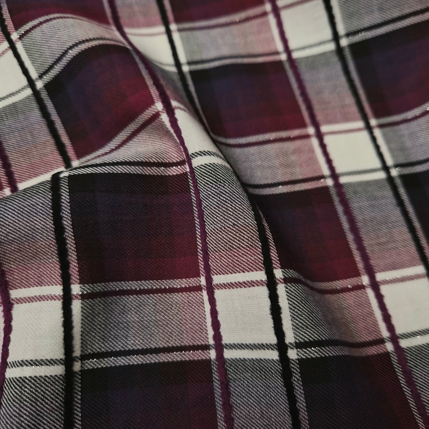 Meterware · Hemdenstoff · Mit Lurex · Baumwolle, Lurex · Kariert · Beerentöne · 150 cm · 110 g/m²