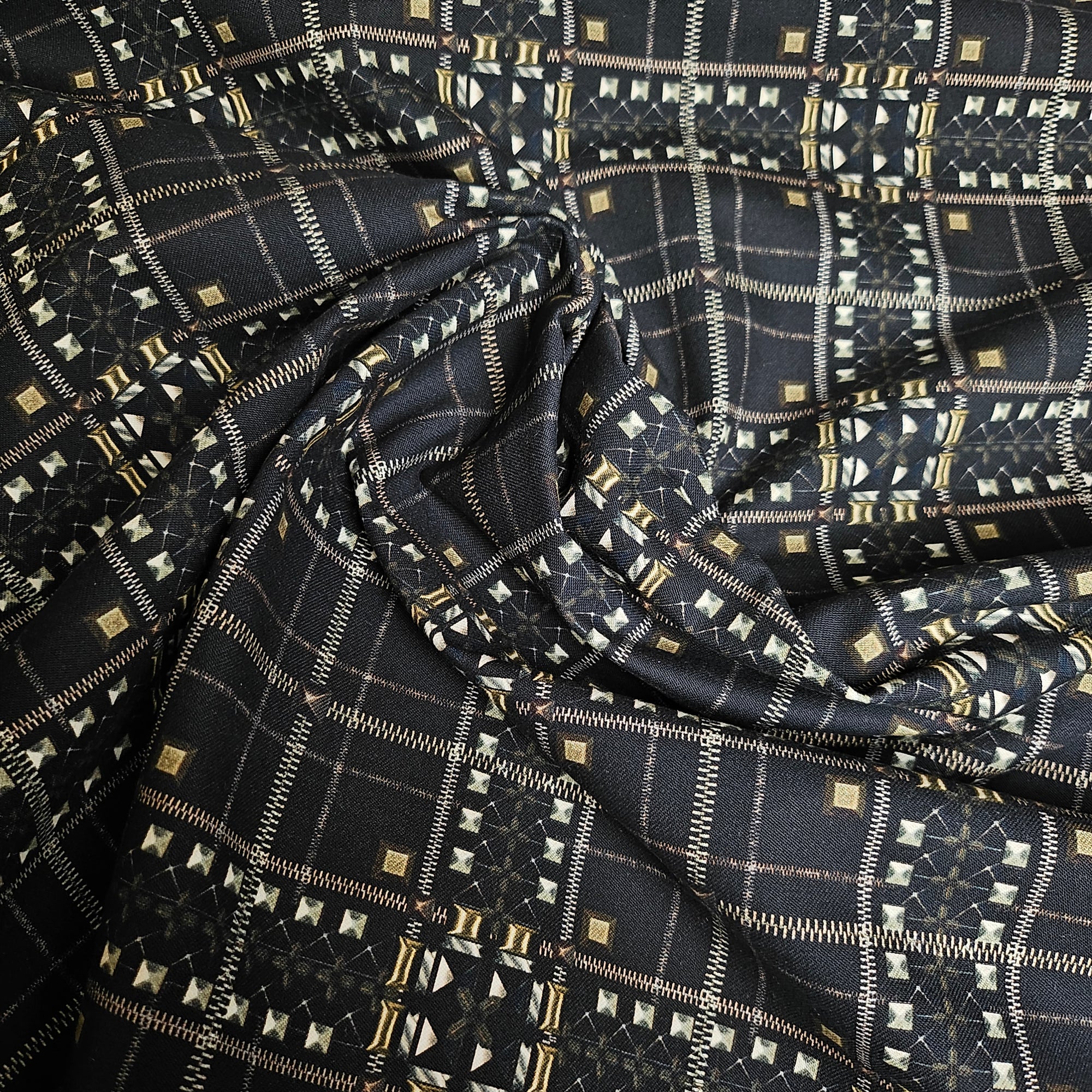 Just C*avalli Designerstoff – Deadstock Denim Basisfarbe Pantone Raven Nietenoptik | 150 cm | M8X3X3