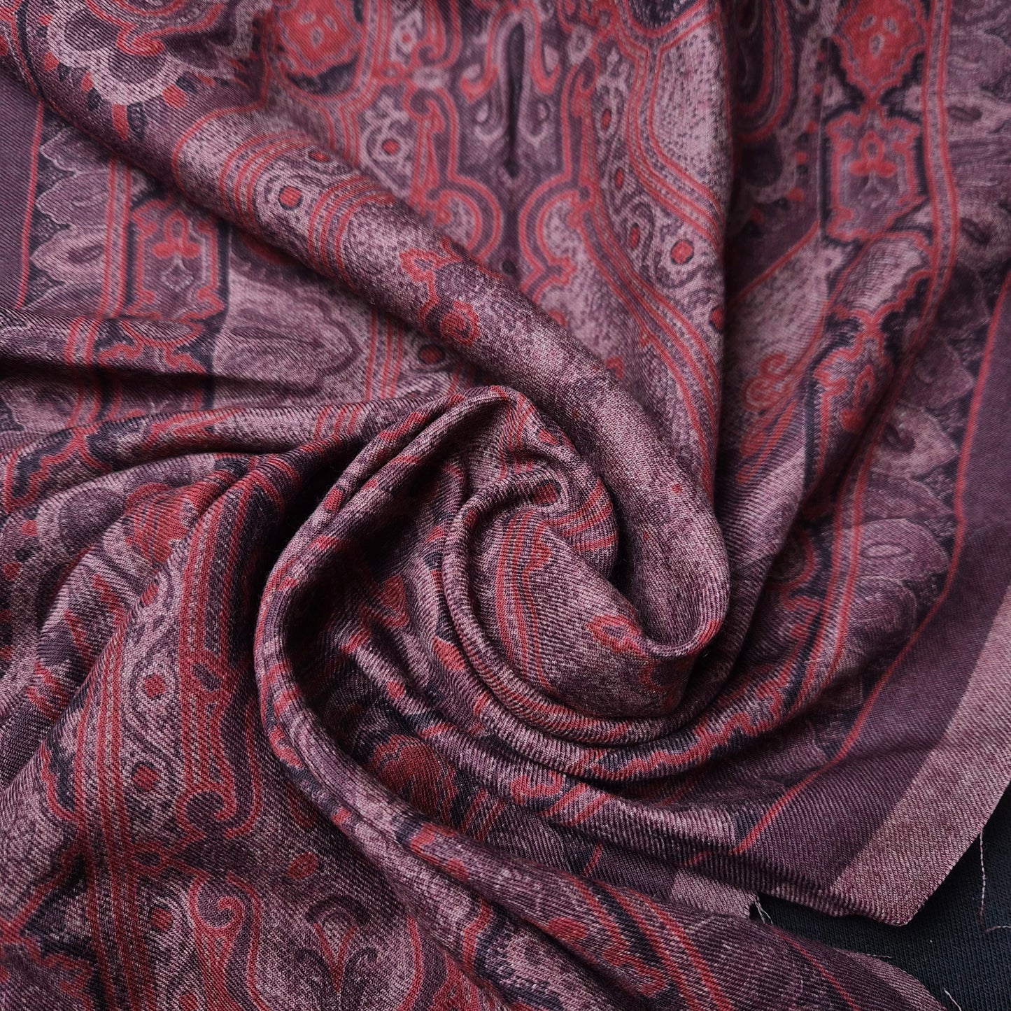 Schalpanel · Wolle, Seide, Kaschmir · Paisley · Rottöne · 45×145 cm · Schalpanel
