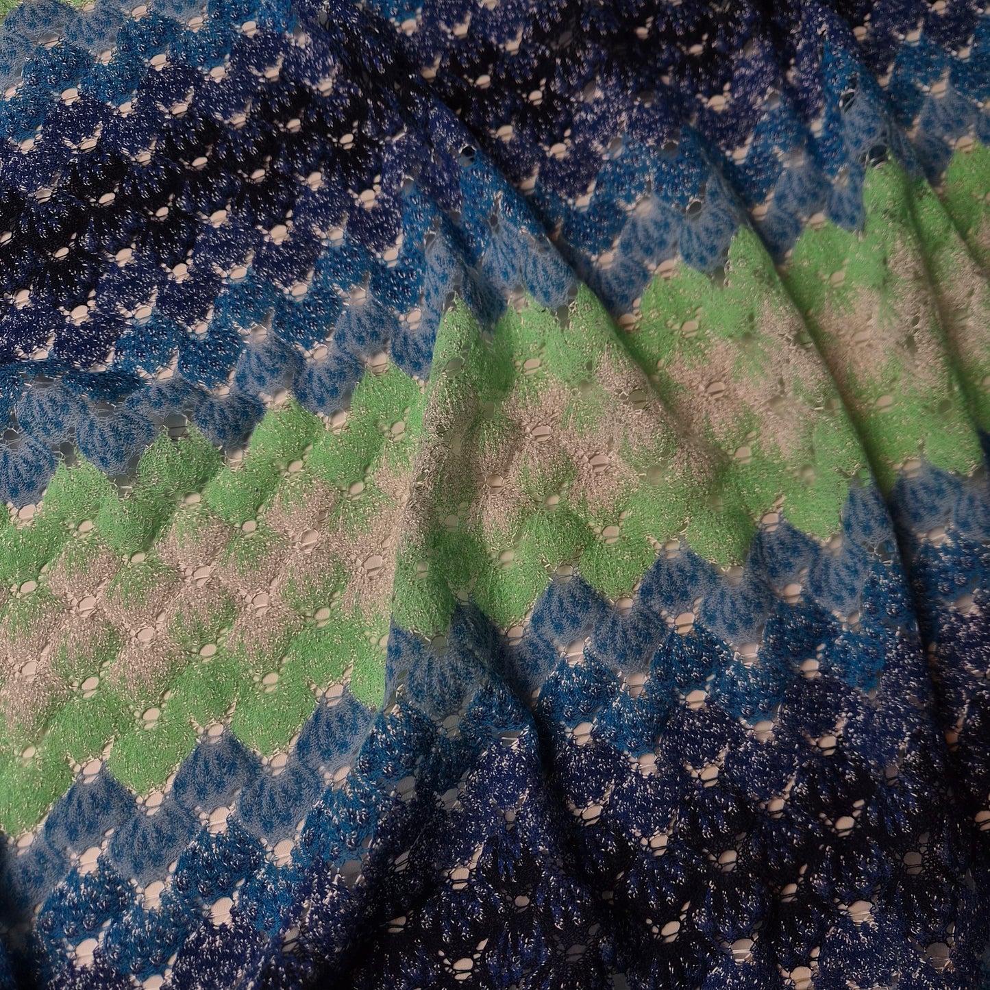 Meterware · Strickstoff, Baumwolle, Viskose Mehrfarbig, Muschelmuster · 130 cm