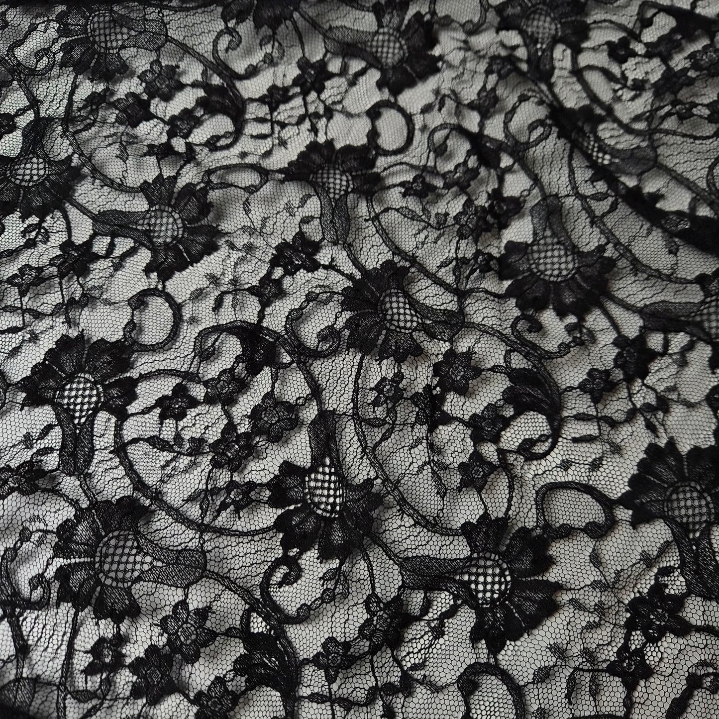 Spitze · Bestickt · Polyester · floral · 50×95 cm · Meterware