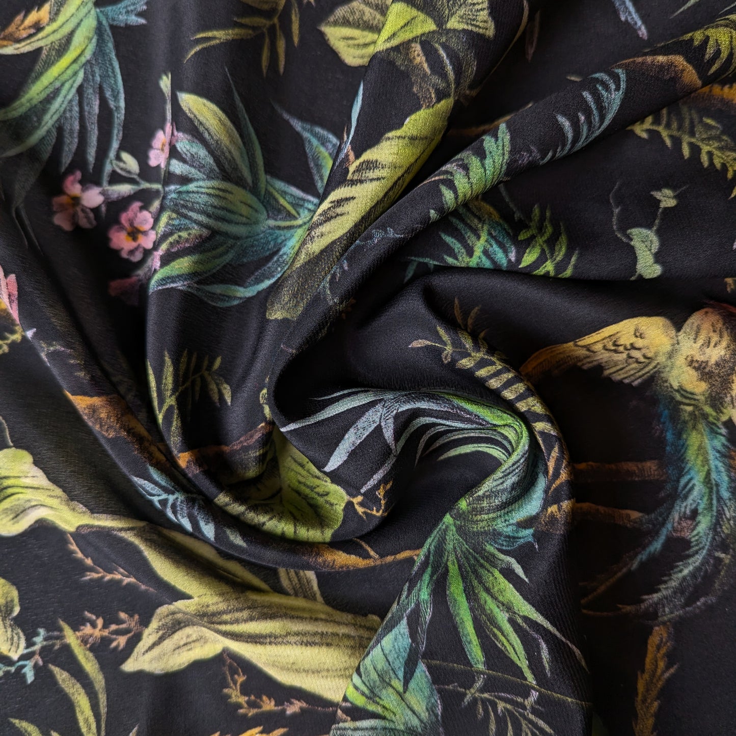 Seide, Chiffon, Schwarz Tropenprint · 200×145 cm