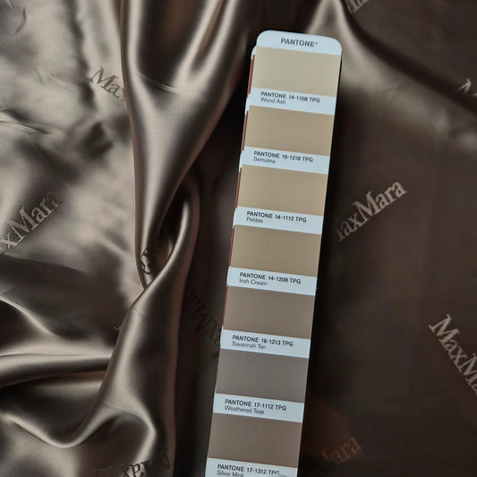 Futter · Viskose · Logo · Pantone Weathered Teak · 140 cm · 110 g/m² · Meterware