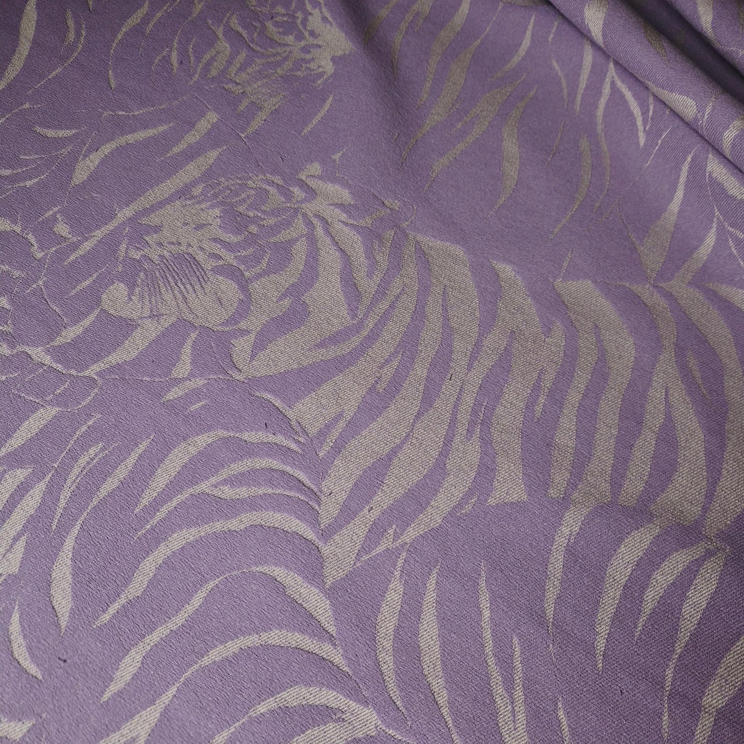 Meterware · Denim · Jacquard-Webung mit Tiger · Baumwolle · Animal · Pastell Lilatöne · 150 cm