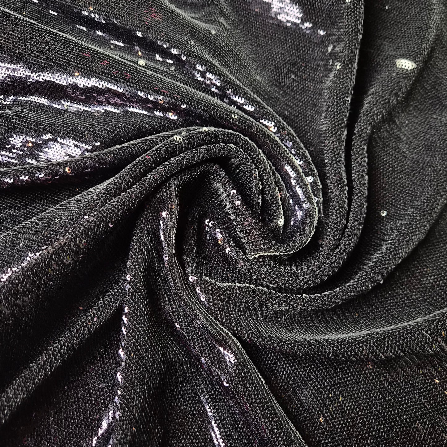 Einzelstück · Pailletten · Wendebar · Polyester, Pailletten · Schwarz- und Silbertöne · 100×140 cm