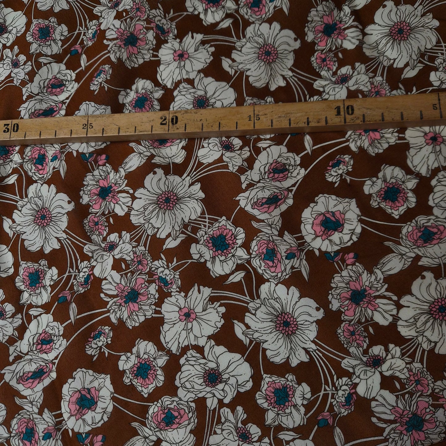 Poplin · Baumwolle · Floral · Braun und weißtöne · 140 cm · 10 g/m² · Meterware