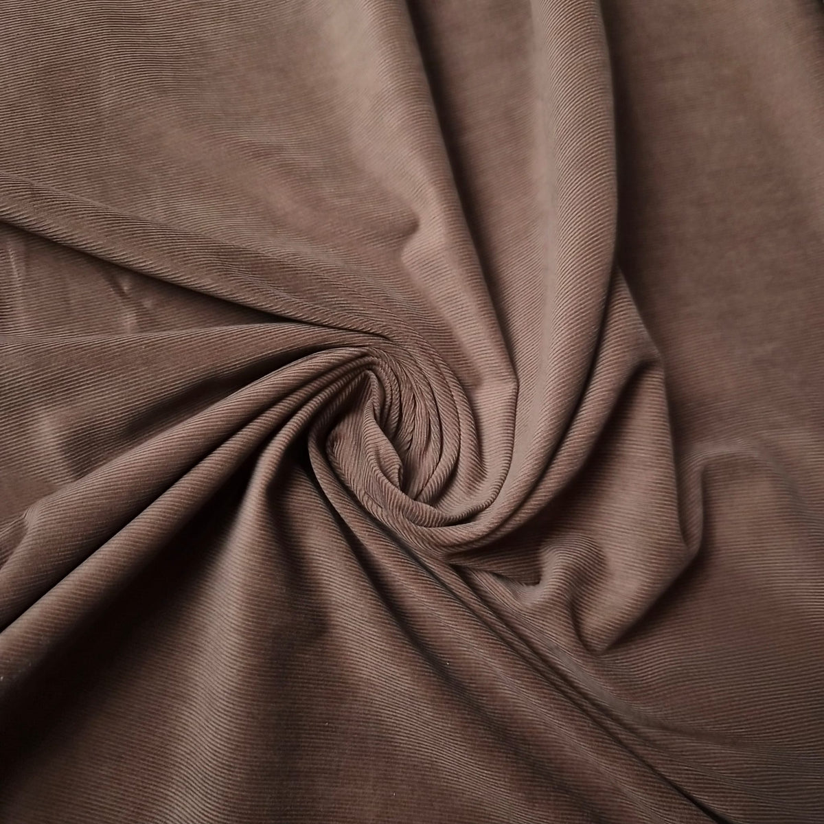 Meterware · Cord · Baumwolle · Uni · Pantone Cacoa Brown · 150 cm · 190 g/m²