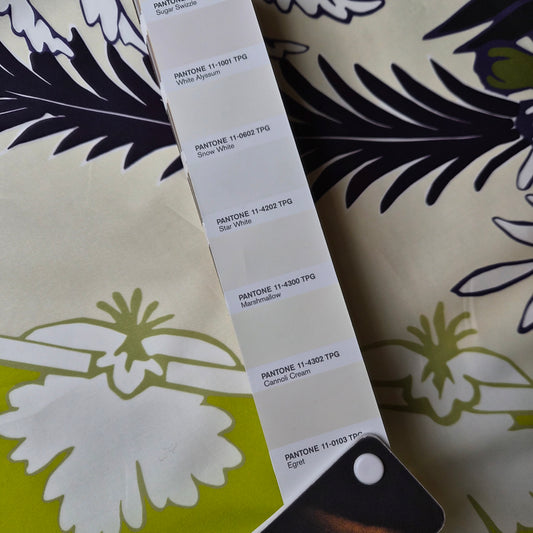 Poplin · Baumwolle · Logo · Farbe: Grün- und Weißtöne · 105×150 cm · Einzelstück