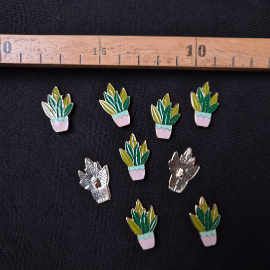 Kurzware · Knopf · Emailliert · Bildmotiv Pflanze · 1×2,8 cm